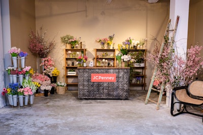 Public access to the limited-time pop-up shop was granted on March 2, where guests were able to try on dresses in-store. In keeping with the theme, each attendee was able to take home a flower bouquet.