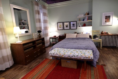 The experience featured a recreation of Carrie's NYC bedroom complete with a rotary phone.