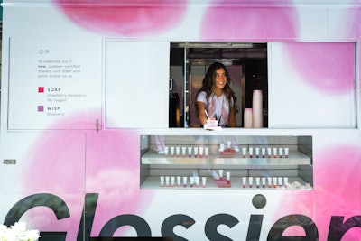 In one day, the bicoastal activation generated over 2,000 new SMS marketing leads for Glossier.