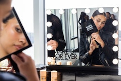 Guests had the opportunity to browse product displays, try the palette, and watch a live tutorial on underpainting by celebrity makeup artist Mary Phillips.