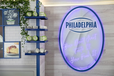 “Reinvent the Iconic” was the theme of Philadelphia’s corner activation in the Grand Tasting tent. The renowned cream cheese brand gave attendees a first taste of its new plant-based cream cheese, which launches nationwide this summer.