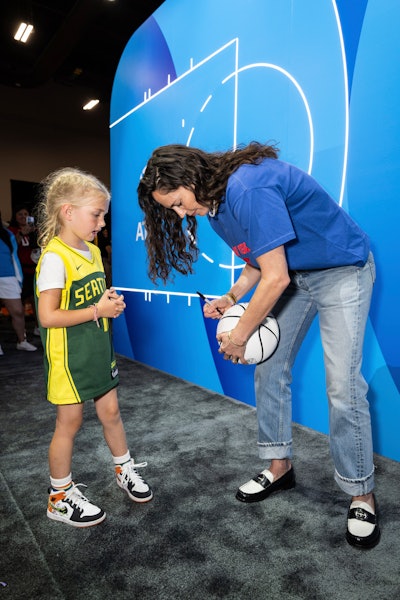 WNBA legend Sue Bird was also on hand at the AT&T experience to meet fans and sign basketballs.