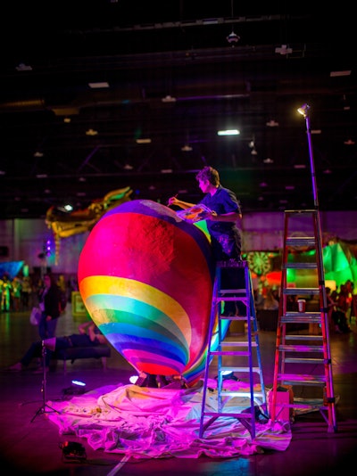 San Diego-based Stacy D’Aguiar brought a massive traveling heart to 'Deep Space.' According to the artist, the traveling art piece has been all over the country, painted in different ways. The rainbow was painted live at the conference to represent love and oneness.