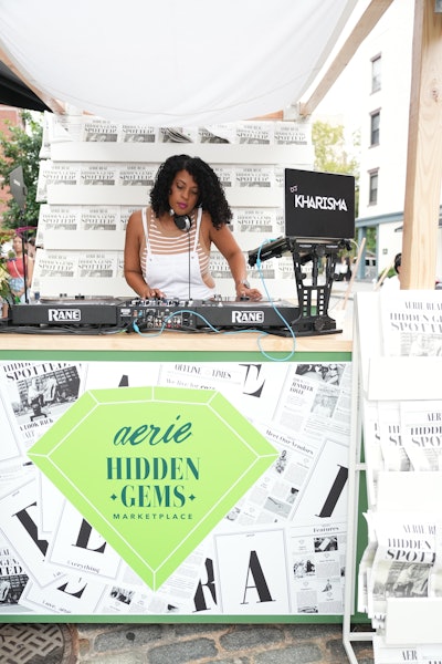 A DJ booth featured a custom Aerie “Read All About It” newspaper.
