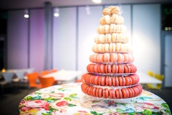 In 2019, Boston’s Isabella Stewart Gardner Museum hosted its Rococo Rebellion: A Winter Soiree, an event inspired by the gatherings that the institution’s namesake once hosted. Rococo-inspired macarons in an eye-catching ombré palette were crafted by pastry artist Hana Quon of Cafe Madeleine.