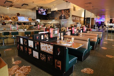 Inside, golden roses popped up on the walls and floor, along with framed photos of Turner and this season's contestants.