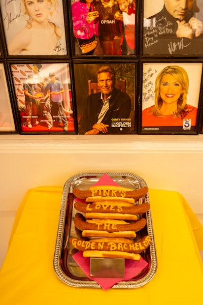 A familiar face has been added to Pink's famous wall of celebrities.