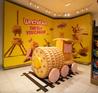 Lunchables' Larger-Than-Life Builds