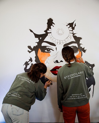 Artist Pau Castiello conducted a live painting session for the tequila brand. Throughout the weekend, signed prints of Castiello’s work were distributed to attendees.