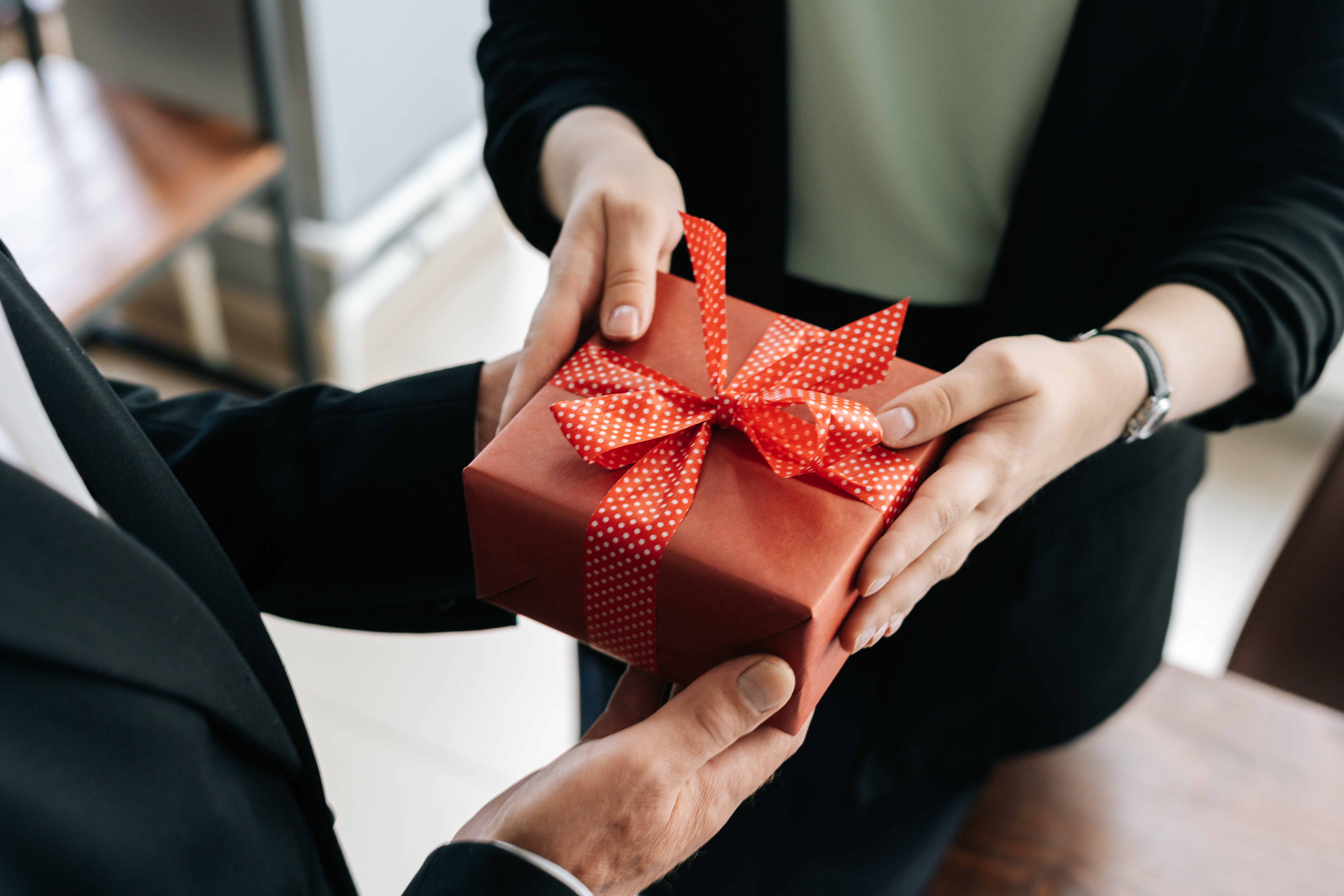 The Psychology Of Corporate Gifting | BizBash