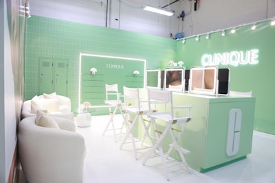 Clinique @ CultureCon featured two concepts, one of which was the Clinique Beauty Locker Room with a content studio and Clinique artists offering touch-ups and beauty tips for VIP attendees and talent. League Twenty Two handled full experiential concept, design, and production.