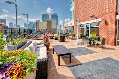 Hilton Garden Inn Nashville Downtown Convention Center