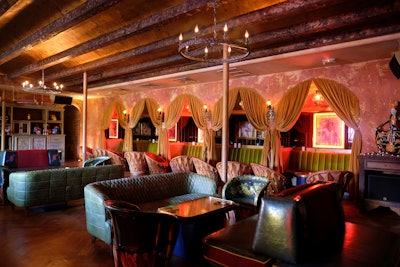 Los Altos Lounge