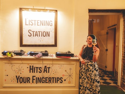 The Moët Hennessy Record Shop represented the period from the 1950s to the 1980s. The 'owner' of the record shop picked out select tunes at the listening station, while bottles of Belvedere spun around on vintage record players. The featured cocktails were the Moscow Mule with Belvedere Organic and the Tequila Daisy with Volcan blanco or reposado.
