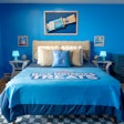Ever wanted to sleep among your favorite snack? For lovers of Rice Krispies Treats, that’s now possible at the newly renovated Red Jacket Beach Resort in Cape Cod. The Re-Treat Suite is an immersive takeover with a branded Rice Krispies Treats bed, a marshmallow pillow fort, an in-room “treat yourself” bar, marshmallow beanbags, and cabinets packed with the snack food. The suite is available on a first-come, first-served basis throughout the month of August.