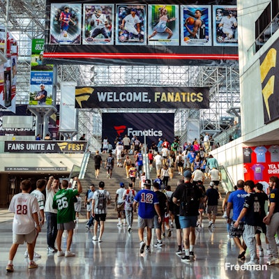 More than 70,000 sports fans and collectors attended the three-day Fanatics Fest.