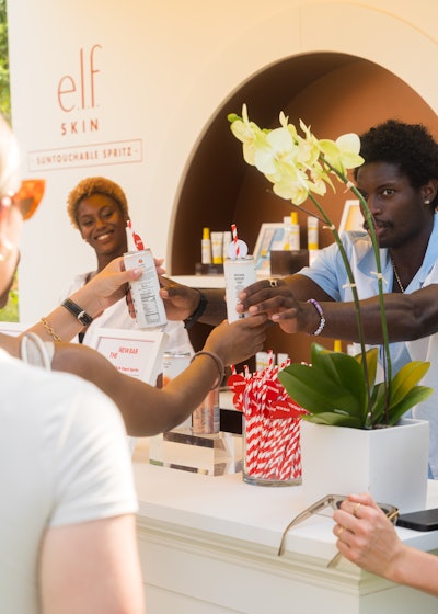 At the Suntouchable Spritz Bar, The New Bar served refreshing, nonalcoholic canned cocktails including, of course, Lyre’s Amalfi Spritz, with flavors of bittersweet orange and peach.