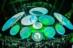 Europalco, the largest provider of solutions for events and shows in southern Europe, created a tech-driven experience at the 36th Deloitte IRGAwards in Lisbon, Portugal. In addition to creating a 360-degree immersive environment that combined round screens and immersive audio, Europalco aimed to showcase the harmony between humans and machines via its state-of-the-art KUKA robot. The evening began with a performance where a KUKA robot played the piano alongside a human pianist.