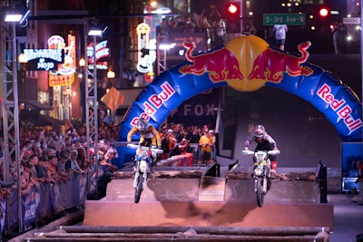 The two-block stretch of Broadway hosted thousands of fans packed on both sides of the street and atop the roofs of Lower Broadway’s bars, setting the stage for a fast-paced final round between racing veterans Cody Webb and Colton Haaker. (Ultimately, Webb clenched first place.)