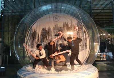 Giant Snow Globe Deluxe | Experience by Interactive Entertainment Group