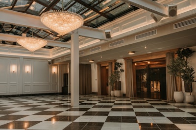 Salon 61