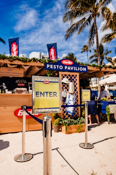 Barilla popped up on the sand with its Pesto Pavilion, which served samples at both Friday and Saturday events. The brand also joined the VIP Chef Showdown as the sponsor of Battle Seafood Pasta.