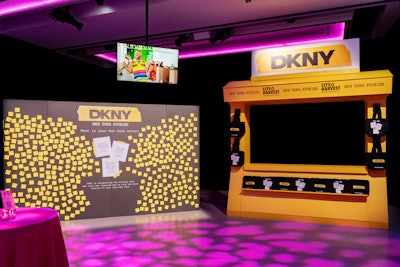 DKNY’s on-site activation brought to life its current ad campaign, 'New York Stories.' At a custom-built interactive newsstand, guests received tote bags featuring quotes from members of City Harvest’s Food Council. There was also a wall where guests could write what NYC means to them on mock Post-it notes. Prompts included 'New York City makes me feel ____.” and “My go-to buy at the bodega is _____.”