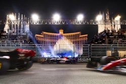 Bellagio Fountain Club & Fountain Walk