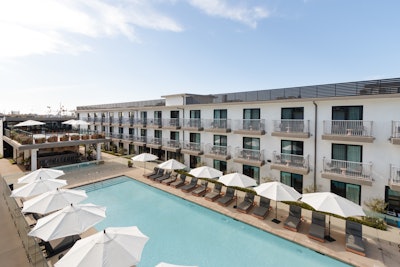 Lüm Hotel