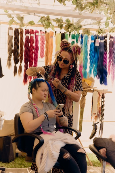 In true festival fashion, a low-tech hairstyling station was on site.