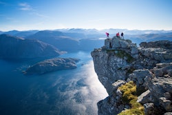 Up Norway offers curated work retreats in scenic Norwegian locales, ideal for remote teams seeking a blend of work, nature, and cultural immersion. Options include a village takeover in Knutholmen for larger groups, an urban creative retreat at the new Revier Hotel in Oslo, a nature-driven experience at the historic Hattvika Lodge in the Lofoten Islands, and a music and writing retreat at Raw Ocean Lodge on the western coast. With activities like fjord tours, art workshops, and guided hikes, Up Norway tailors each retreat to corporate goals, enhancing team connection and productivity in Norway’s breathtaking settings.