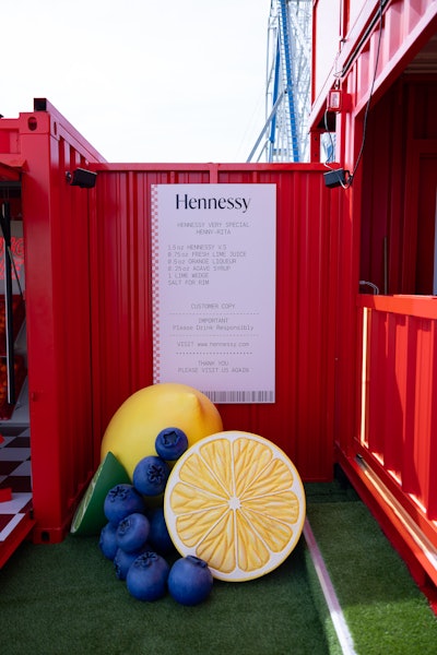 Guests sipped on cocktails, including the Henny-Rita, Hennessy Berry Mojito, and Hennessy Pineapple.