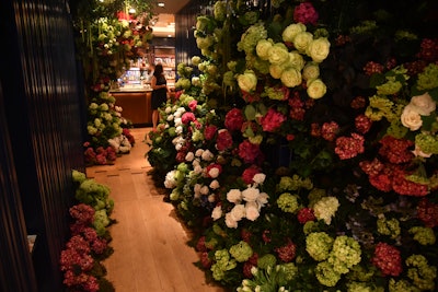 The production design emphasized the theme of color through lush floral installations by Julia Testa, sponsored by Endless Summer Hydrangeas. Additional sponsors, including Sherwin-Williams and Explore Charleston, supported the event’s design-forward atmosphere.
