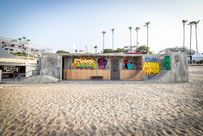 A unique highlight was the Reels Skate Park, developed in collaboration with skating icons Mark Oblow and Remio. Visitors could find exclusive Reels creation opportunities and gain an inspirational insight into the skater community's cross-cultural influence. There was also a vertical film starring skateboard legend Daewon Song, premiering exclusively at the first-ever 9:16 Skate Theater.