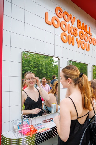 Fans also received branded swag items, posed in front of a wall of vintage Dunkin' ads, glammed up at the Refresh & Refuel station, and took photos at an oversize donut photo moment.