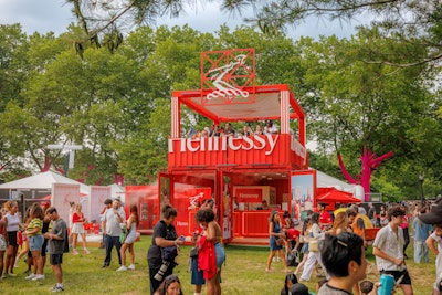 Hennessy returned to Gov Ball with its revamped Hennessy Highline. Festivalgoers stopped by for live mural paintings, DJ sets between performances, custom photo ops, and an interactive claw machine where fans lined up for a shot at exclusive Hennessy premiums, as well as cocktails like the Henny-Rita, Hennessy Berry Mojito, and Hennessy Pineapple. See more: Gov Ball 2025: 25+ Eye-Catching Brand Activations From the NYC Music Festival