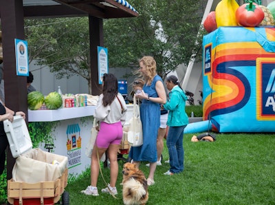 Beverage options like PurAqua Belle Vie Sparkling Waters and Summit Popz were handed out to attendees.