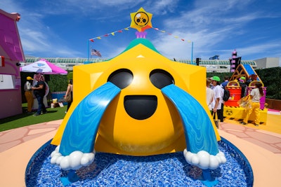 The chaotic amusement park featured in-game characters, themed prizes, and surprise encounters with Brawlers like fan-favorite Spike. Throughout the weekend, more than 4,000 fans visited Starr Park. Prior to the convention, Brawl Stars sold 2,800 advanced timed tickets to Starr Park for a $2 charity donation; tickets sold out in less than five minutes.