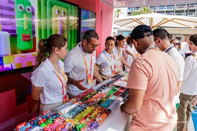 Attendees could pick patches to decorate their own belt bag as a take-home gift.