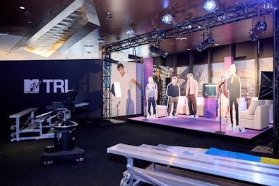 Fans can explore a TRL-inspired photo set, browse a packed merch store featuring limited-edition collabs with Anti Social Social Club and Madeworn, and line up for permanent jewelry adorned with Backstreet Boys–themed charms. Walls decorated with lyrics and quotes add extra opportunities for photo moments.